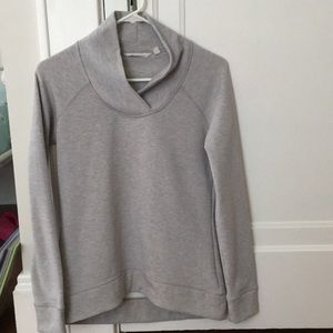 Athleta Gray blended pullover sweatshirt